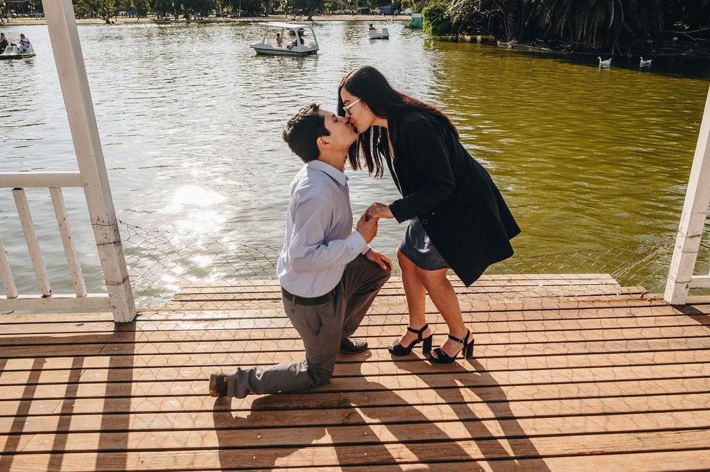 El beso en el muelle